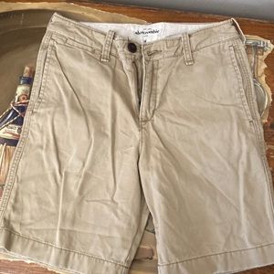 Abercrombie Kids khaki flat front Shorts. Size 14